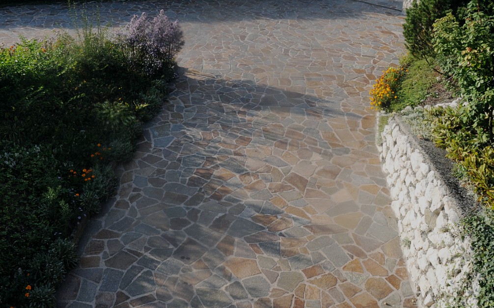 crazy-paving-cobblestone-outdoors