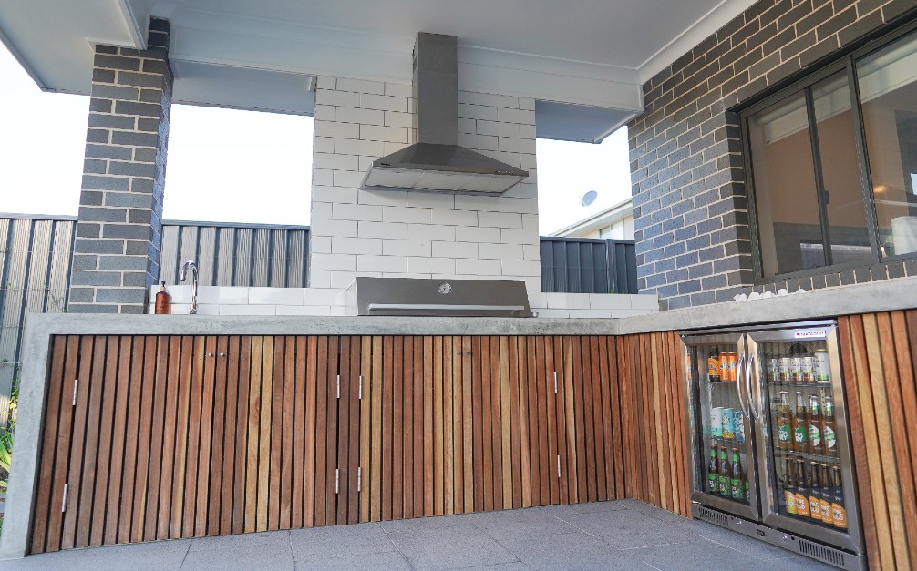 outdoor kitchen